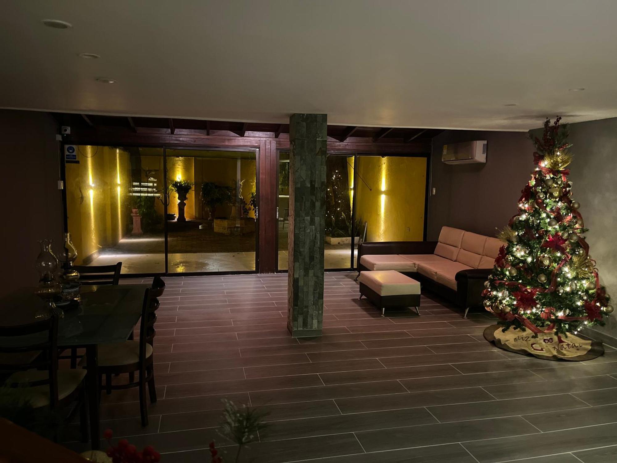 Sacramento Hotel Gaira Екстериор снимка